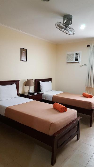 پانگلاو رجنتز پارک ریزرت