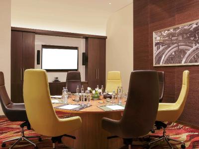 نیوتل نیو دهلی اروسیتی