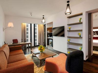 نیوتل نیو دهلی اروسیتی