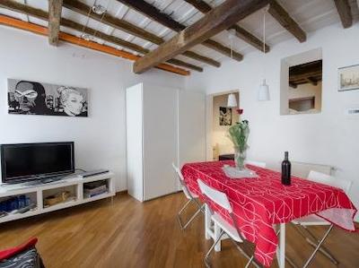 هتل کاوور سنتریک اپارتمنت