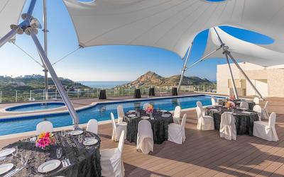 هامپتون این اند سویتز بای هیلتون لز کابز