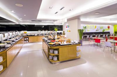 ایبیز بانگکک سوخومویت 4 هتل