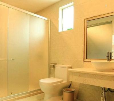 وینا هتل شنزهن لنگهوا رنمین اسود راد برانچ