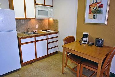 استودیو 6 دالاز-ریچاردسُن/نرد