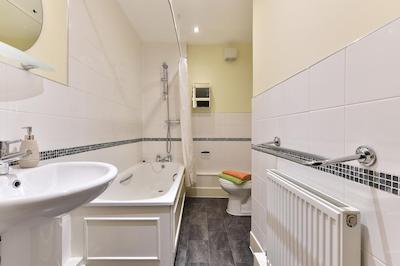 لندن بریج اپارتمنتز