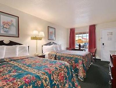 دز این مارکت سنتر دالاز