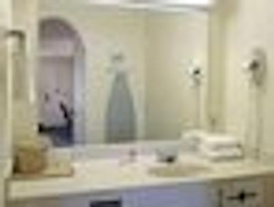 سوپر 8 دالاز