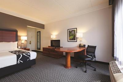 لا کوینتا این اند سویتز دالاز نرد سنترال