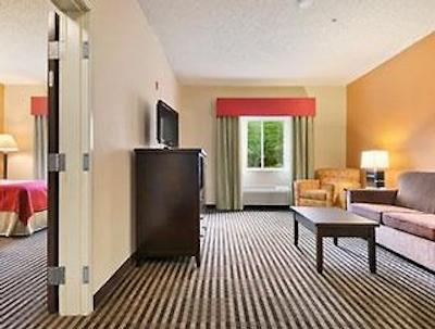 بمنت این اند سویتز دالاز / لو فیلد