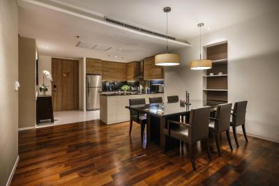 آکیرا تونگلور بانکوک