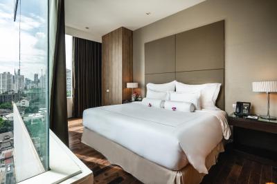 آکیرا تونگلور بانکوک