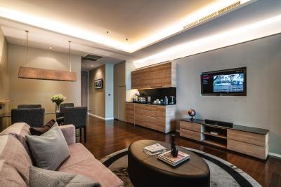 آکیرا تونگلور بانکوک