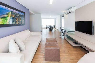 رامادا بای ویندهام رسیف با ویاجم هتل اند سویتز