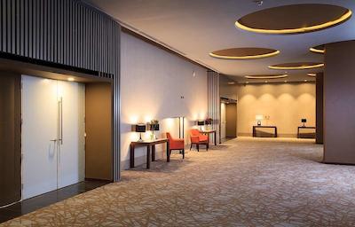 هتل مانکهو ارپورتو سانتیاگو