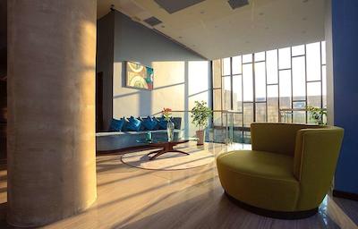 هتل مانکهو ارپورتو سانتیاگو