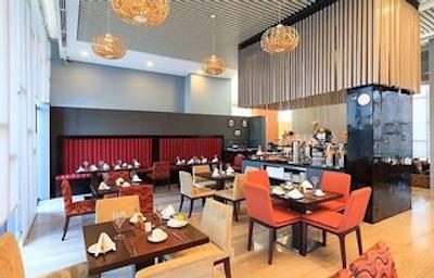 هتل مانکهو ارپورتو سانتیاگو