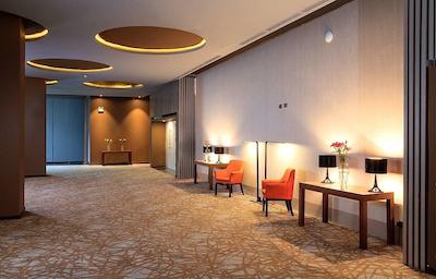 هتل مانکهو ارپورتو سانتیاگو