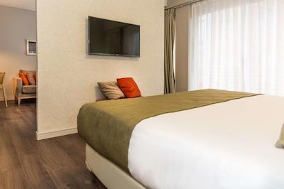 دازلر پلو هتل