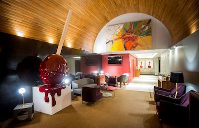 نه کالکشن گوادالاجارا سنترو هیستریکو