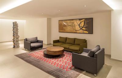 نه کالکشن گوادالاجارا سنترو هیستریکو