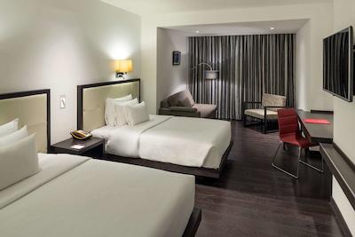 نه کالکشن گوادالاجارا سنترو هیستریکو