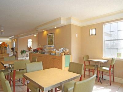 لا کوینتا این دنور چری کریک