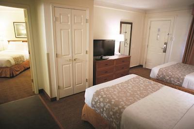 لا کوینتا این دنور چری کریک