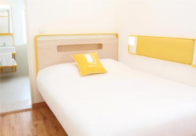 بلومرومز @ نیو دهلی ریل وی استیشن