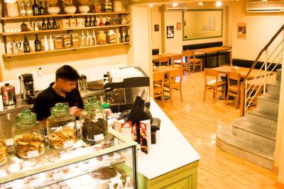 بلومرومز @ نیو دهلی ریل وی استیشن