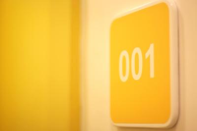 بلومرومز @ نیو دهلی ریل وی استیشن