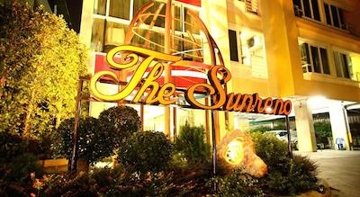 د سانرنو سرویسد اپارتمنت