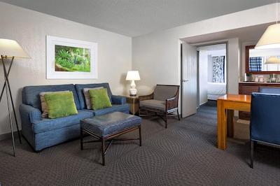 شراتون سویتز فرت لاودردال ات سیپرز کریک