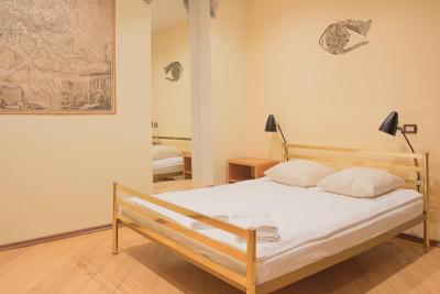 الیسیف آربات هتل