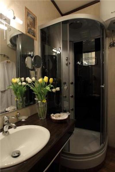 الیسیف آربات هتل