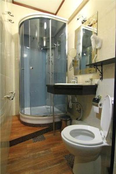 الیسیف آربات هتل