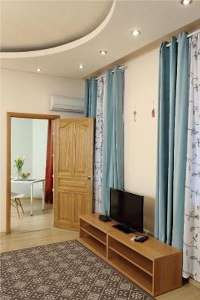 الیسیف آربات هتل