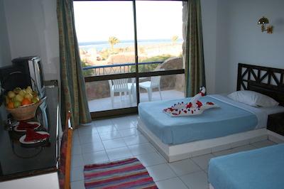 وتپیا بیچ کلوب