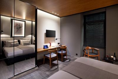 مت34 آتن هتل