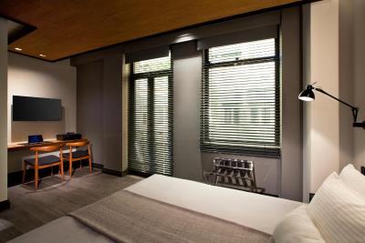 مت34 آتن هتل