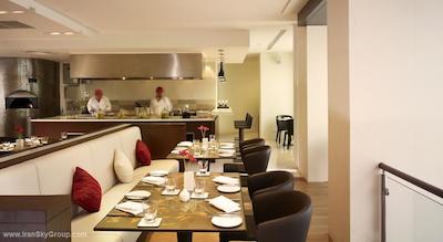 پارک پلازا سوخومویت