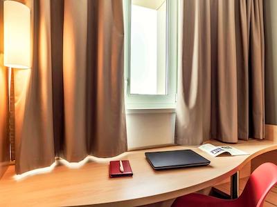 ایبیز کراسندار سنتر هتل