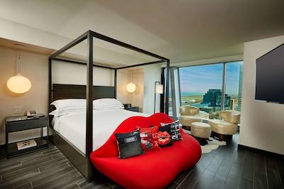 هیلتون کلولاند دونتون