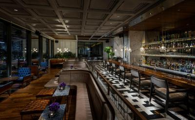 فور اسیسُنز هتل اسئوول