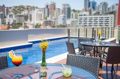 ا-سوتز ویرجینیا لوکسمبورگو بلو هریزنت