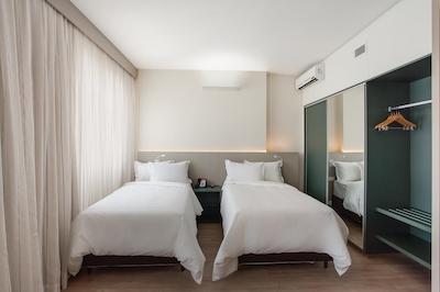 ا-سوتز ویرجینیا لوکسمبورگو بلو هریزنت