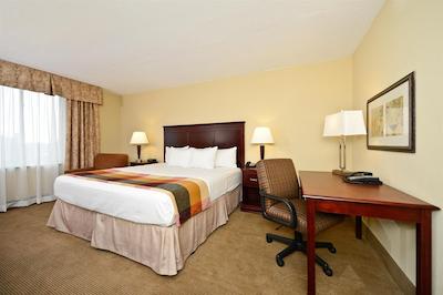 لا کوینتا این اند سویتز ایندیاناپلیز اسود