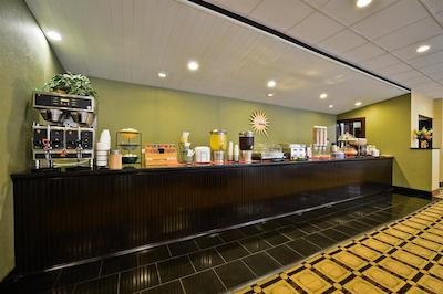 لا کوینتا این اند سویتز ایندیاناپلیز اسود