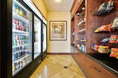 لا کوینتا این اند سویتز ایندیاناپلیز اسود