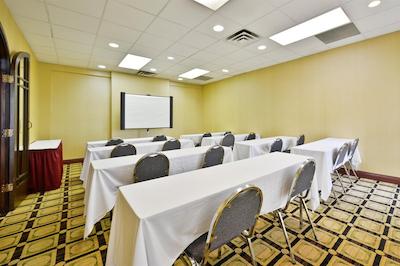 لا کوینتا این اند سویتز ایندیاناپلیز اسود