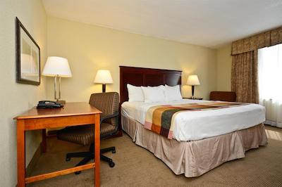 لا کوینتا این اند سویتز ایندیاناپلیز اسود